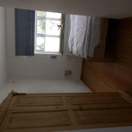 Hof Gluecksburg *